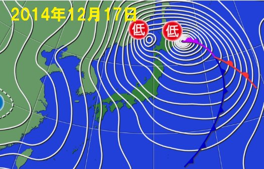 ２０１４年１２月１７日午前９時の天気図。根室地方で顕著な高潮が発生。