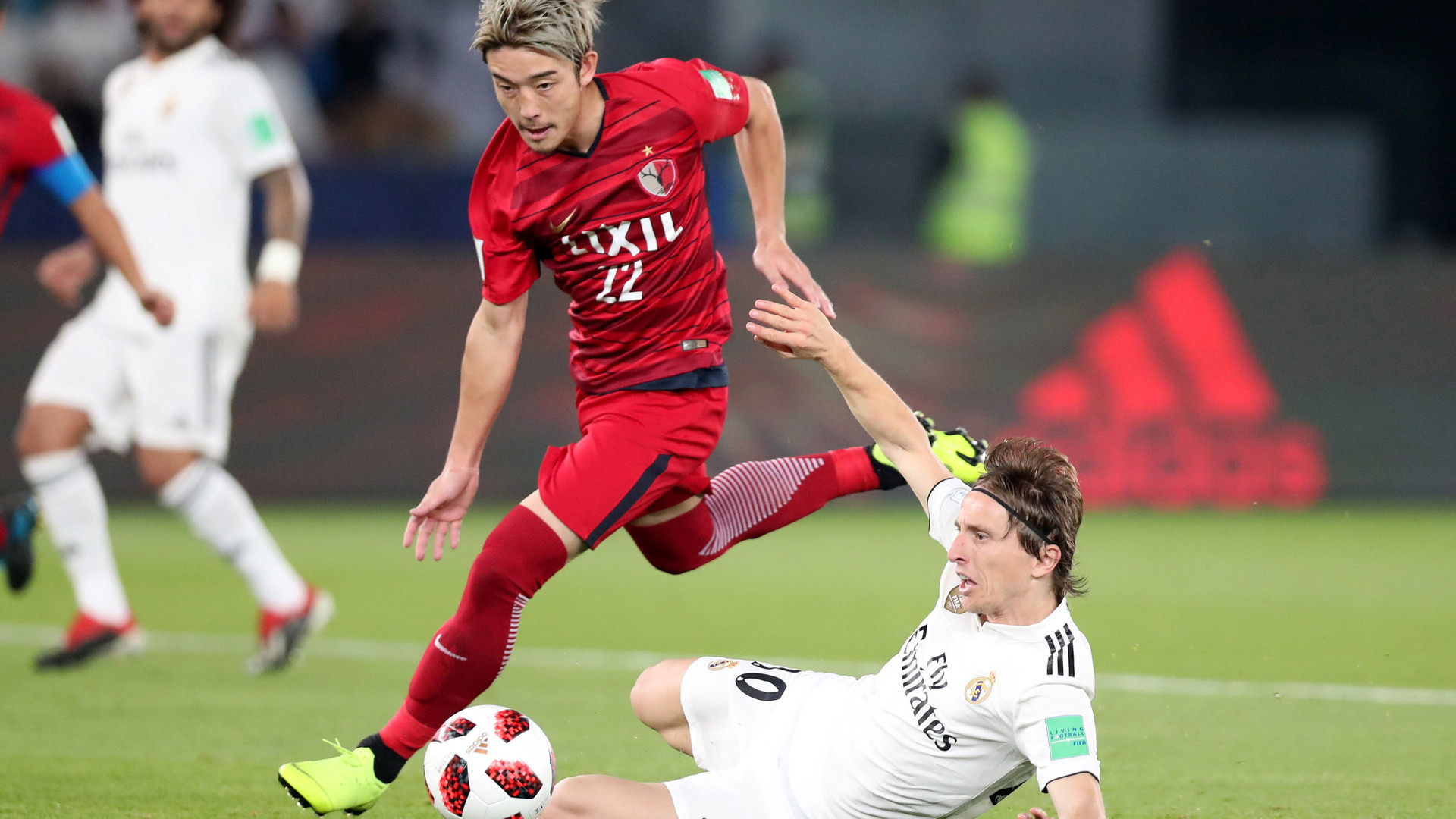 先発わずか16試合でベスト11 ｓｂ西大伍の特異性と日本サッカーとの関係性 杉山茂樹 個人 Yahoo ニュース