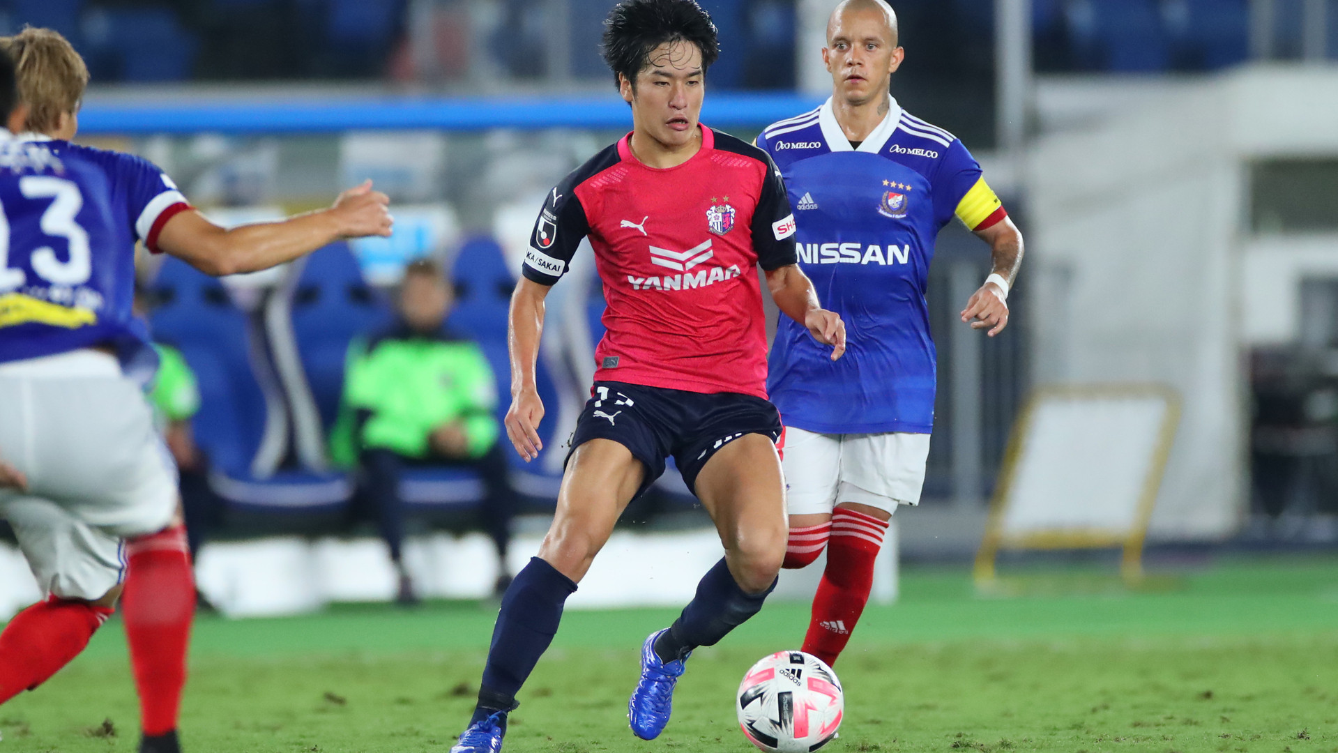 三笘 坂元などいまが旬なウインガーの可能性 欧州組 国内組 に潜む盲点とは 杉山茂樹 個人 Yahoo ニュース