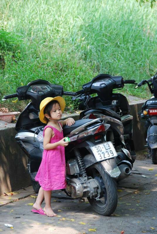 ベトナムの子ども。筆者撮影、ハノイ市。