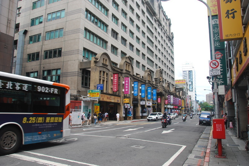 台北市の街並み、筆者撮影
