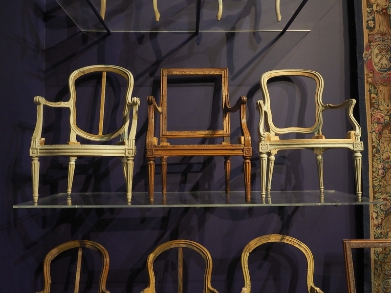 18世紀の椅子。素材は主にブナが使われている
