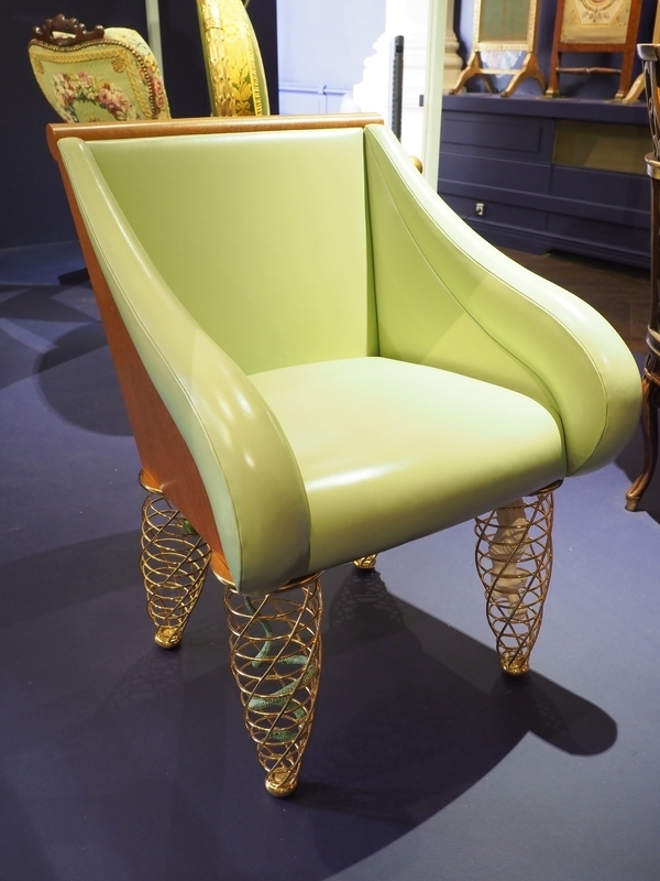 ジャック・ラング文化大臣の時代、執務室用に制作された椅子