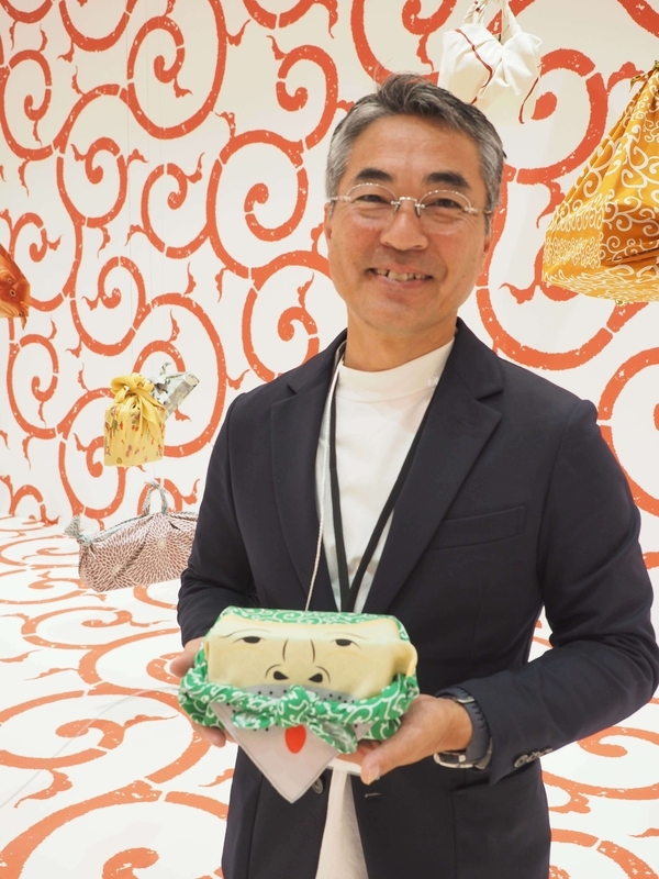 風呂敷製造卸の山田繊維株式会社の代表取締役、山田芳生さん