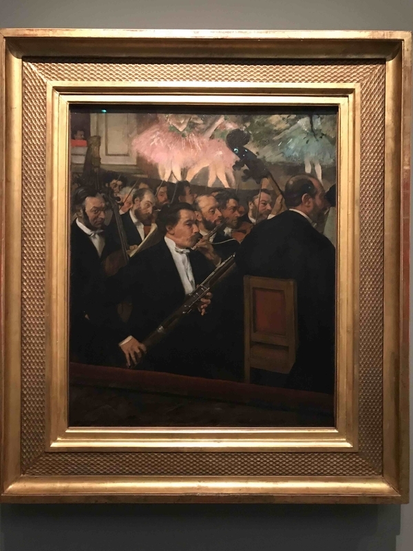 「オペラ座のオーケストラ」（オルセー美術館）1870年頃
