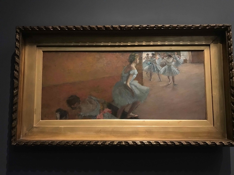 「階段を上る踊り子たち」（オルセー美術館）1877年