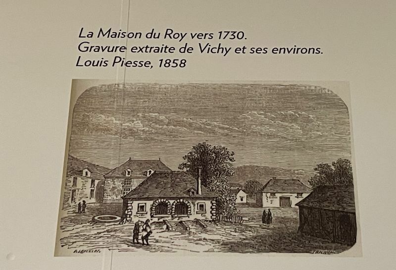 1730年頃の「Maison du Roy（王の家）」の様子を伝えてくれる版画。