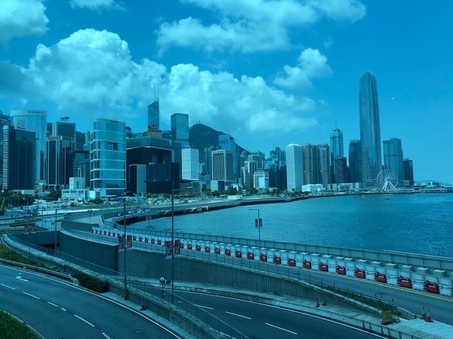 香港のダイナミズムを物語る景観。筆者撮影
