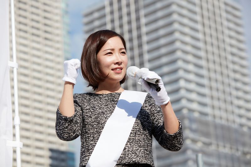 政治のプレイヤーを変える(代える)必要がある。