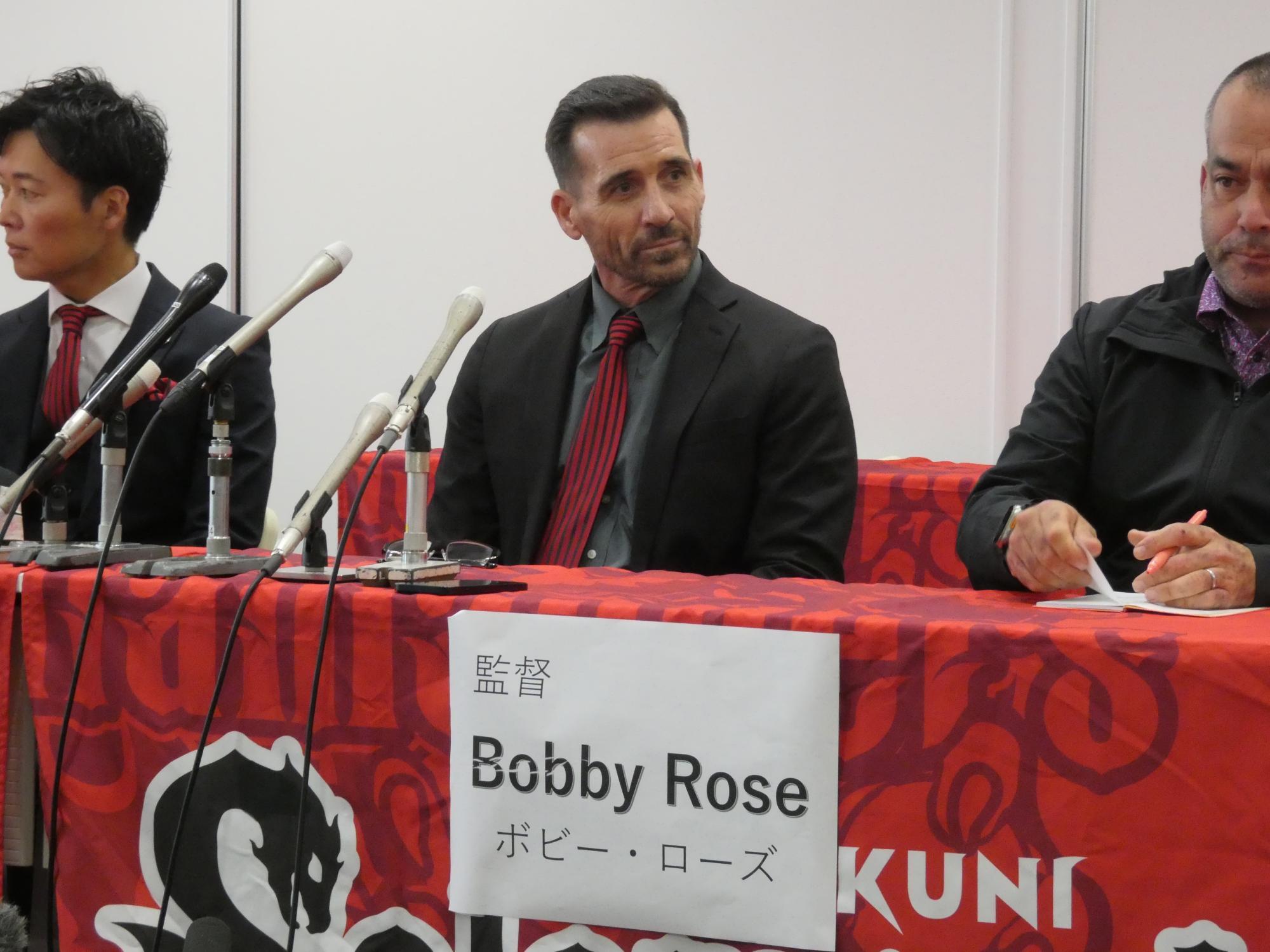 なぜ横浜最強助っ人ロバート・ローズは日本に戻り、独立火の国 なぜ横浜最強助っ人ロバート・ローズは日本に戻り、独立火の国