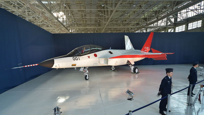 ステルス戦闘機開発に向け、三菱重工業などが製造した先進技術実証機「X2」＝2016年2月28日、愛知県豊山町（写真:アフロ）