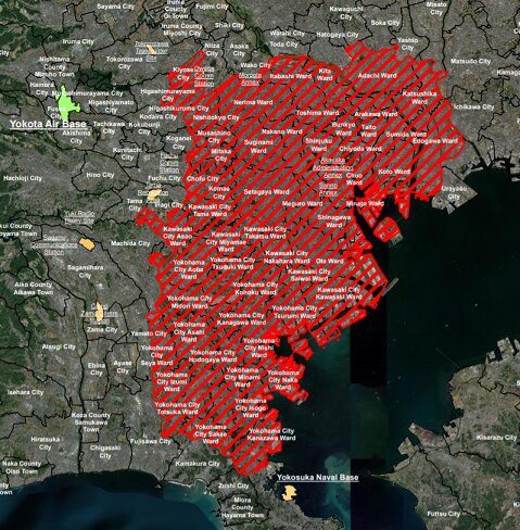 米軍横田基地は都心や横浜、川崎を「立ち入り禁止」地域に指定している。赤色斜線部分が立ち入り禁止地域、黄緑色部分が横田基地（横田基地の発表資料を筆者がスクリーンショットして作成）