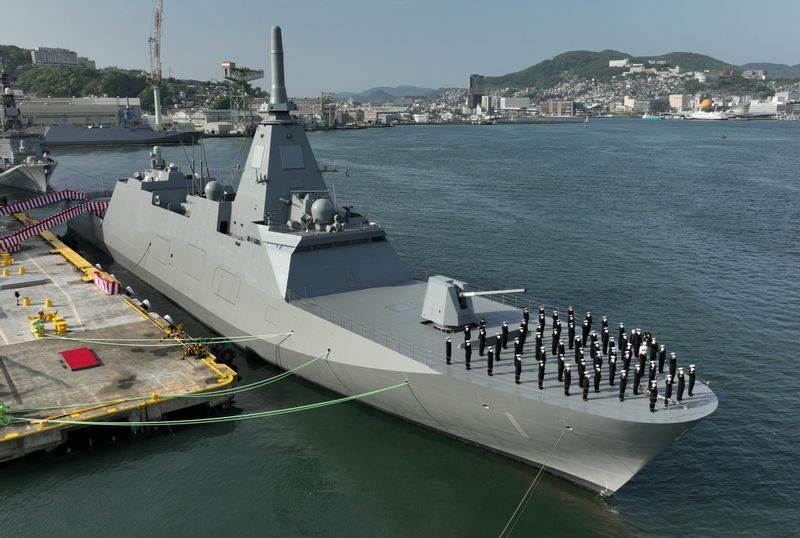 4月28日に就役した海自の最新型護衛艦「もがみ」。高いステルス性と航洋性を有している（三菱重工業提供）
