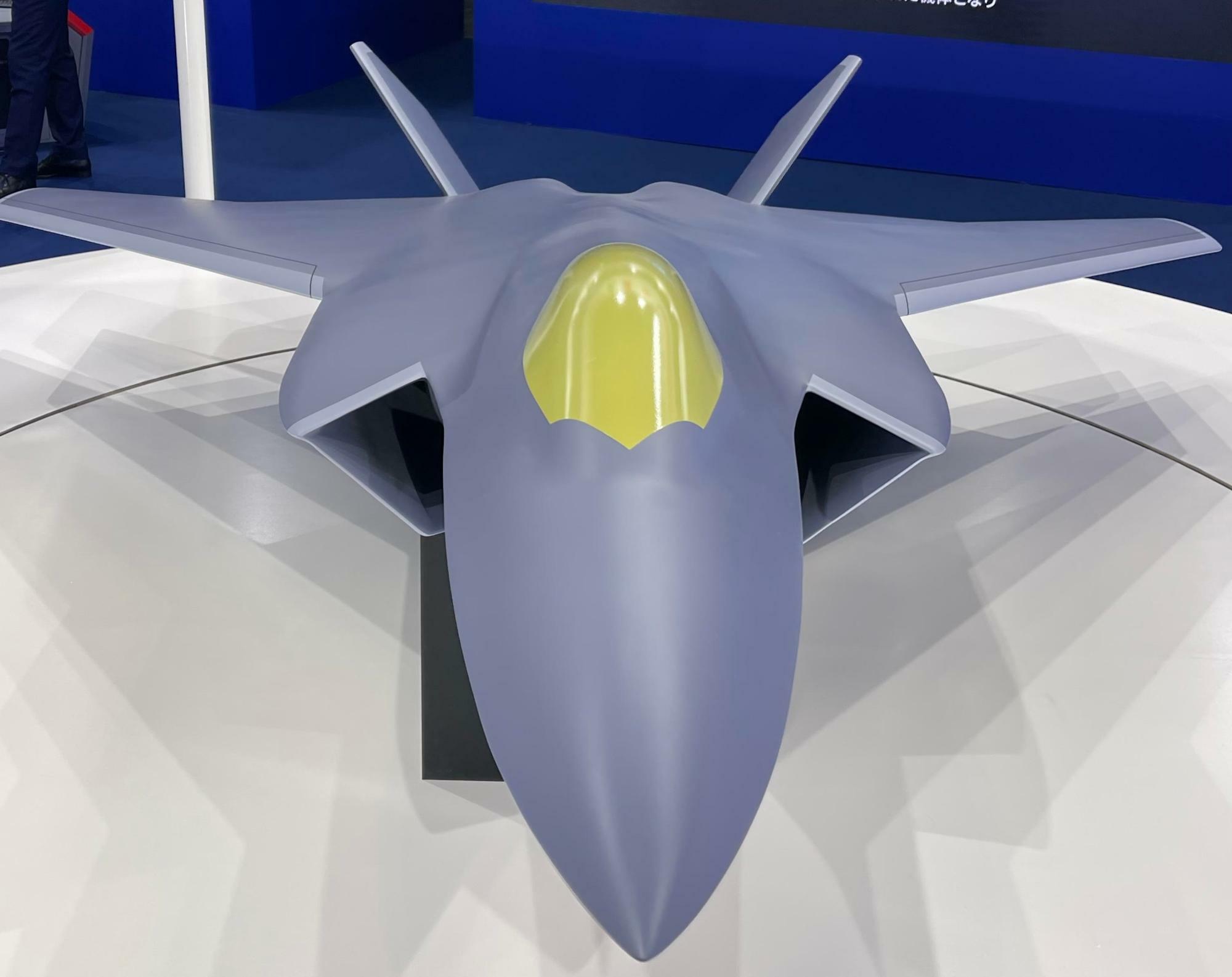 今年3月開催の「DSEI JAPAN」で初公開された次期戦闘機の模型（筆者撮影）