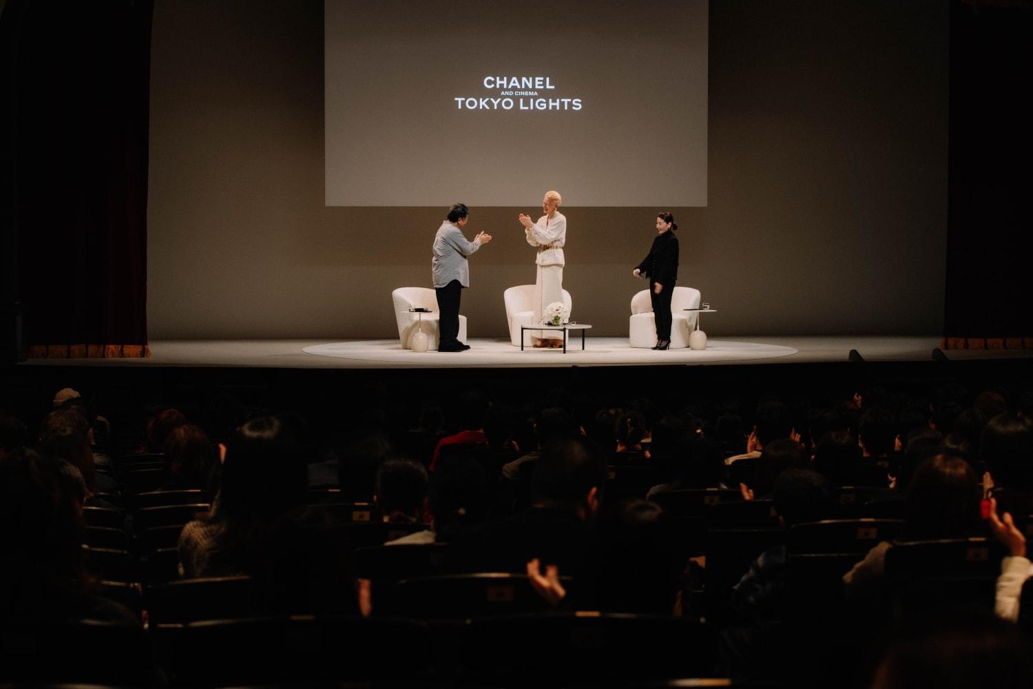 熱いセッションを繰り広げた是枝裕和監督とティルダ・スウィントン（写真提供：CHANEL）