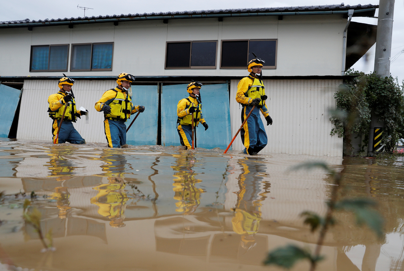 昨年の台風19号で千曲川が氾濫し、多くの住宅が浸水した（2019年10月14日、ロイター／アフロ）