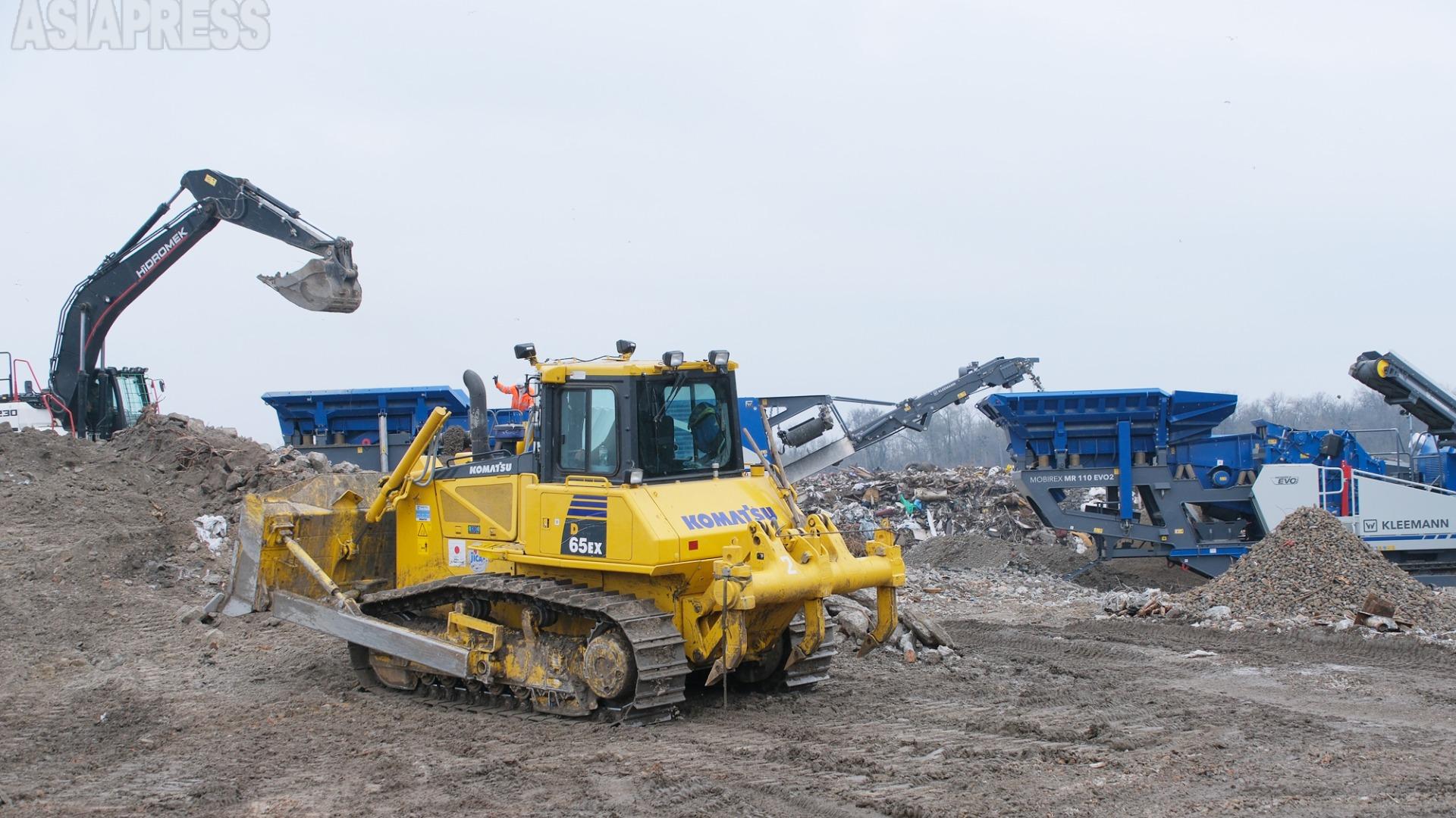 ウクライナ　ウラジミール　ミニグラファイト　MINIＧＲＡＰＨＩＴＥ　胴体 ウクライナの戦場にテルミット焼夷剤散布ドローン「ドラゴンブレス」が