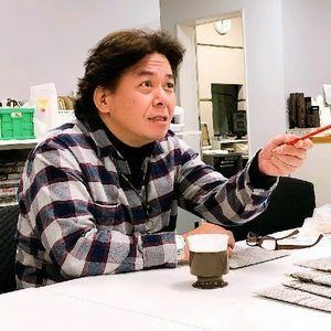 上ノ薗公秀さんはABCラジオで『ミルクボーイの火曜日やないか！』『ミルクボーイの煩悩の塊』などを担当／写真：本人提供