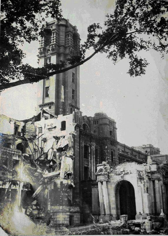 爆撃を受けた直後の台湾総督府。出典：台湾総統府公式サイト