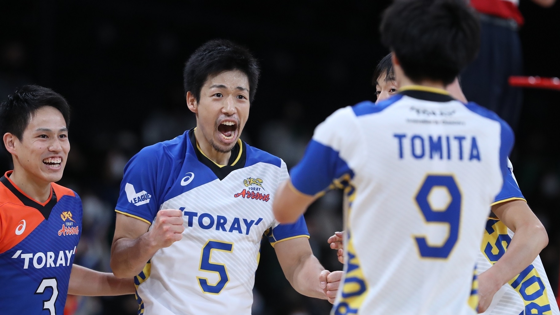 劣勢で最高に輝く36歳 男子バレー米山裕太が見せた 誰よりも熱く 勝利を求め 戦う 姿 田中夕子 個人 Yahoo ニュース