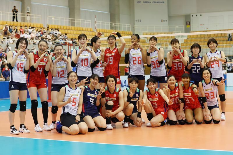 世界選手権の壮行会を兼ねた日本代表の紅白戦でも横田（写真前列右端）は存在感を発揮した