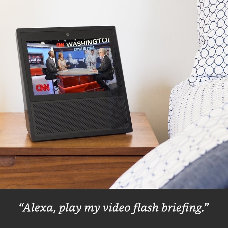 枕元でのビデオ再生にも便利に（画像：Amazon）