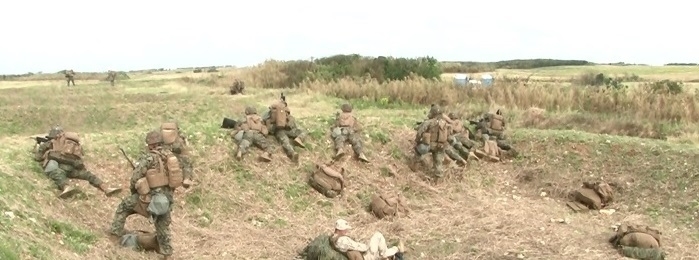 沖縄に駐留するアメリカ海兵隊