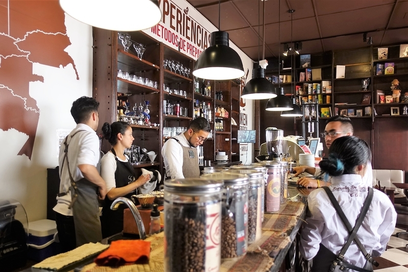 コロンビアといえばコーヒー。ボゴタにあるArte Y Pasion Cafeはバリスタのいるカフェだ／筆者撮影