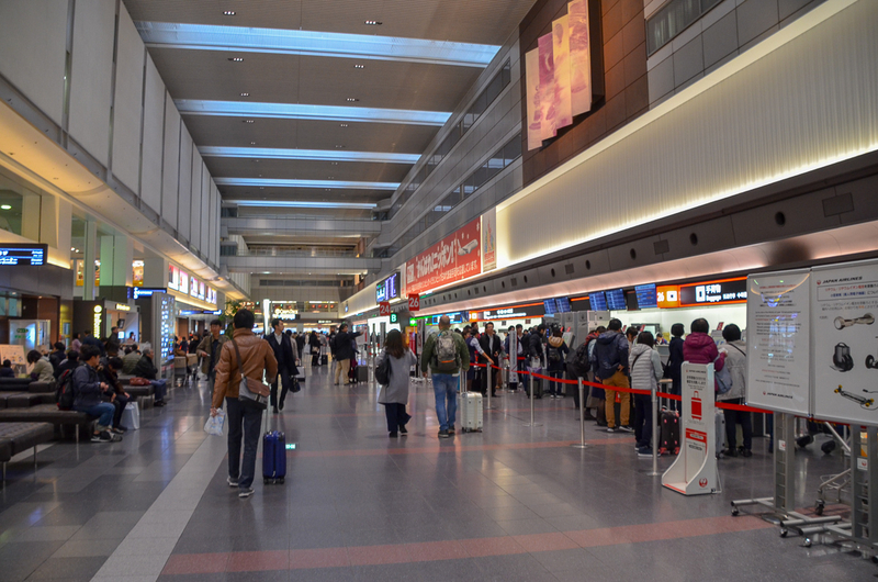 羽田空港JAL国内線チェックインカウンター（2018年1月筆者撮影）