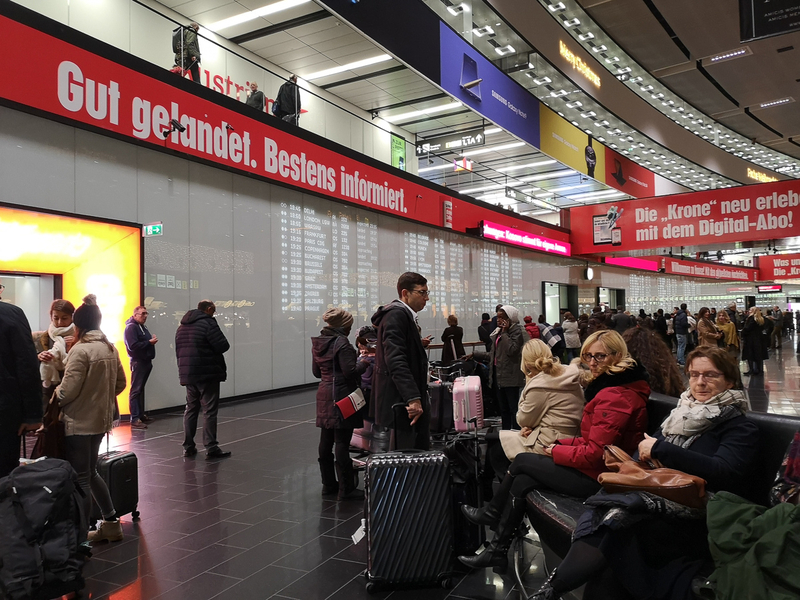 ウィーン空港到着ロビー（2018年12月、筆者撮影）