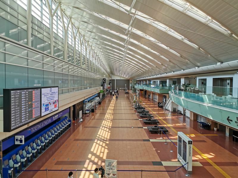 昨年（2020年）のゴールデンウィークは羽田空港第2ターミナルの南側エリアは閉鎖されていた（2020年4月29日撮影）