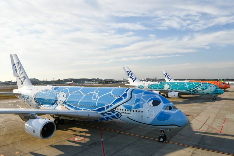 ANAのエアバスA380型機。成田～ホノルル線に投入している機体であるが、今年8月にホノルルへ2往復した以外は遊覧フライト、国内ツアー、機内食レストランなどで使われている（11月29日、筆者撮影）
