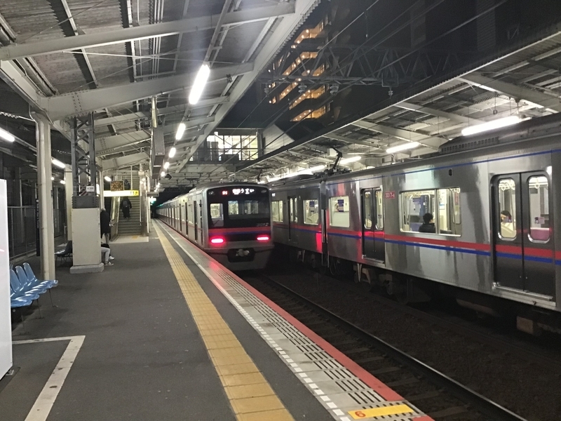 京成電車の3000形。国鉄時代の車内の香りを感じるのは筆者だけでしょうか。（筆者撮影）