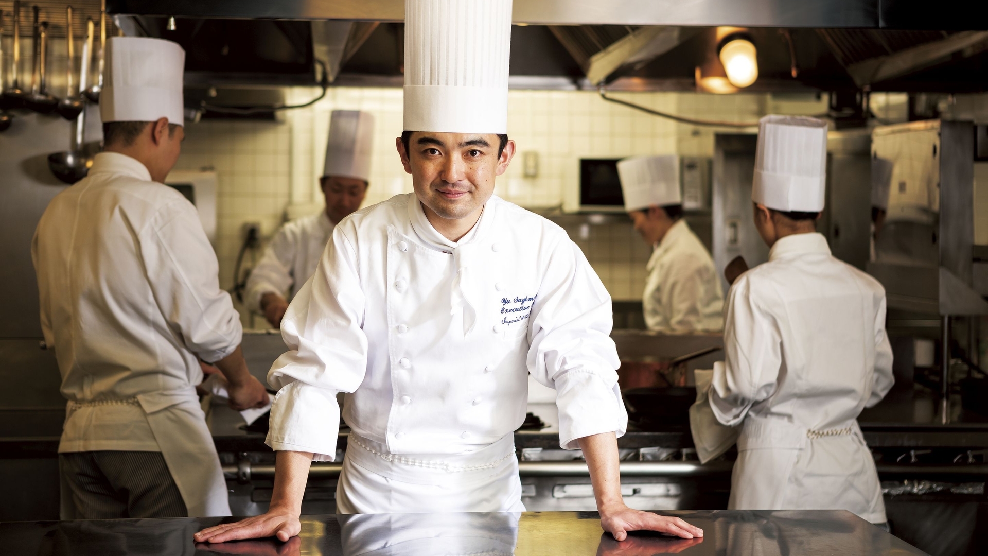 38歳で400名の一流料理人トップとなる帝国ホテル 東京料理長に就任した杉本雄氏は何者なのか 東龍 個人 Yahoo ニュース