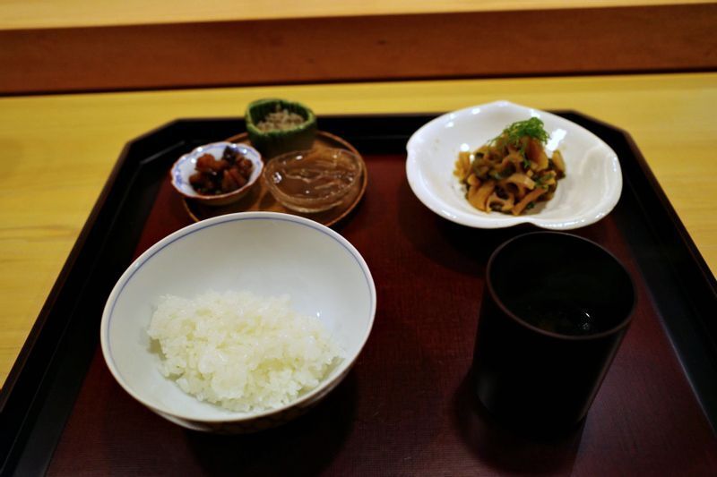 白飯 (C) 東龍