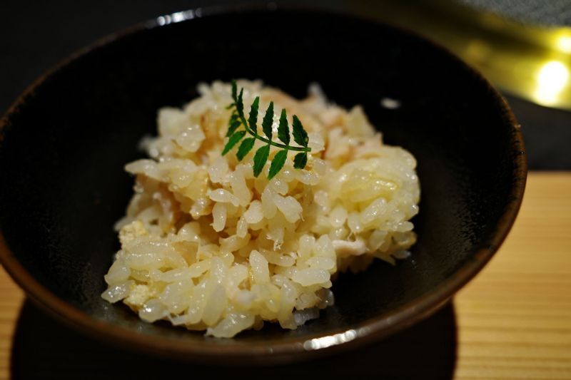 銚子 つりきんめ土鍋ご飯 (C) 東龍