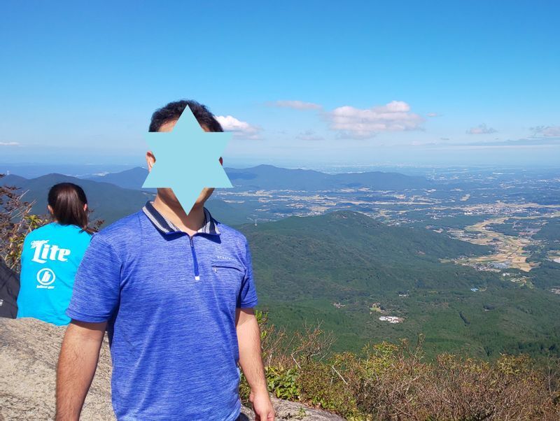 軽い山登りが趣味の大原さん。「筑波山に登ったときの写真です」（本人提供）