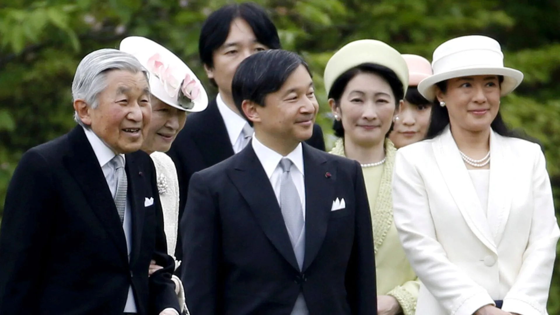 陛下と雅子さま そして女性皇族たちがめぐり逢った運命の恋 佳子さま、愛子さまの未来は？（つげのり子） - エキスパート - Yahoo!ニュース