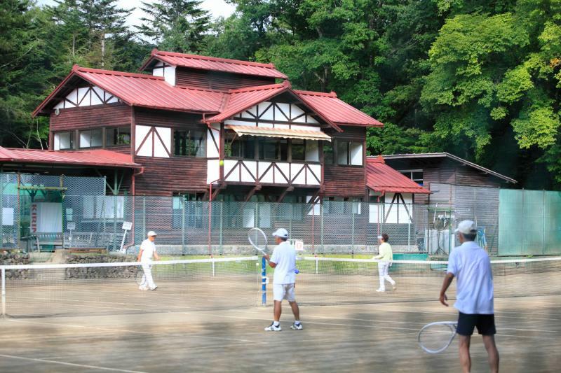 軽井沢会テニスコート