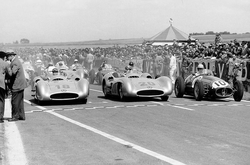 左2台がメルセデスW196　【写真：Daimler】