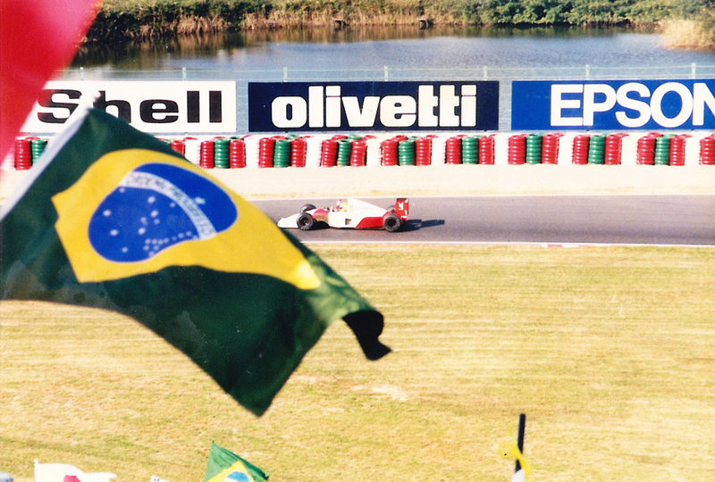 1991年のF1日本GP。セナのウイニングラン（チャンピオン獲得）