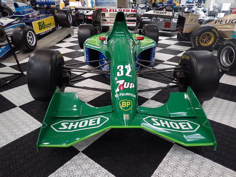 ミハエル・シューマッハの回復を祈り、歴代マシンを展示する ミハエル・シューマッハの回復を祈り、歴代マシンを展示する