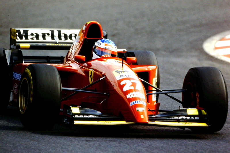 30回目となる鈴鹿「F1日本グランプリ」はマクラーレンMP4-13など 30回目となる鈴鹿「F1日本グランプリ」はマクラーレンMP4-13など