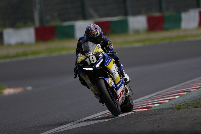 ピレリを履く名門チームの「KYB MORIWAKI RACING」【写真：MOBILITYLAND】