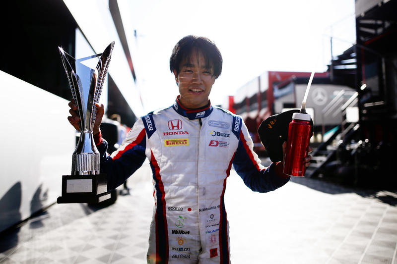 松下信治【写真:FIA F2】
