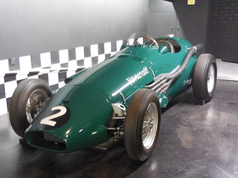 F1のザックリ70年史】金ではなく名誉のために。ビジネス化する前 F1のザックリ70年史】金ではなく名誉のために。ビジネス化する前