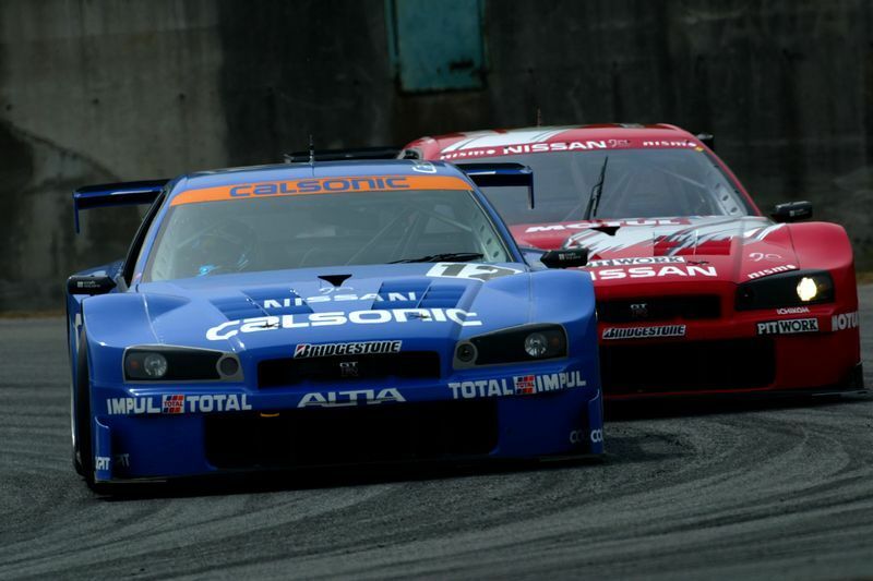 2003年の全日本GT選手権を走ったスカイラインGT-R（R34）