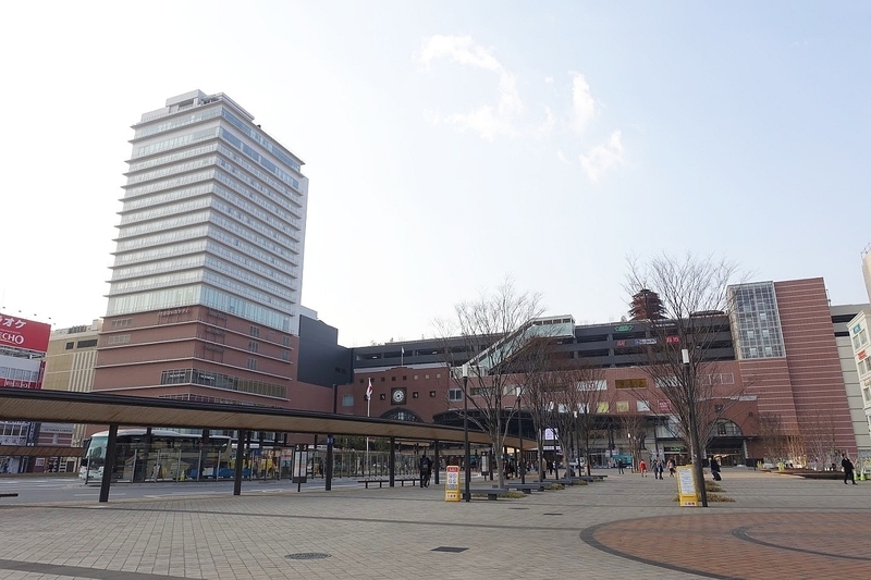 大分駅(16年撮影)は商業施設やホテル、シネコンなどが入る大型ビルにリニューアル