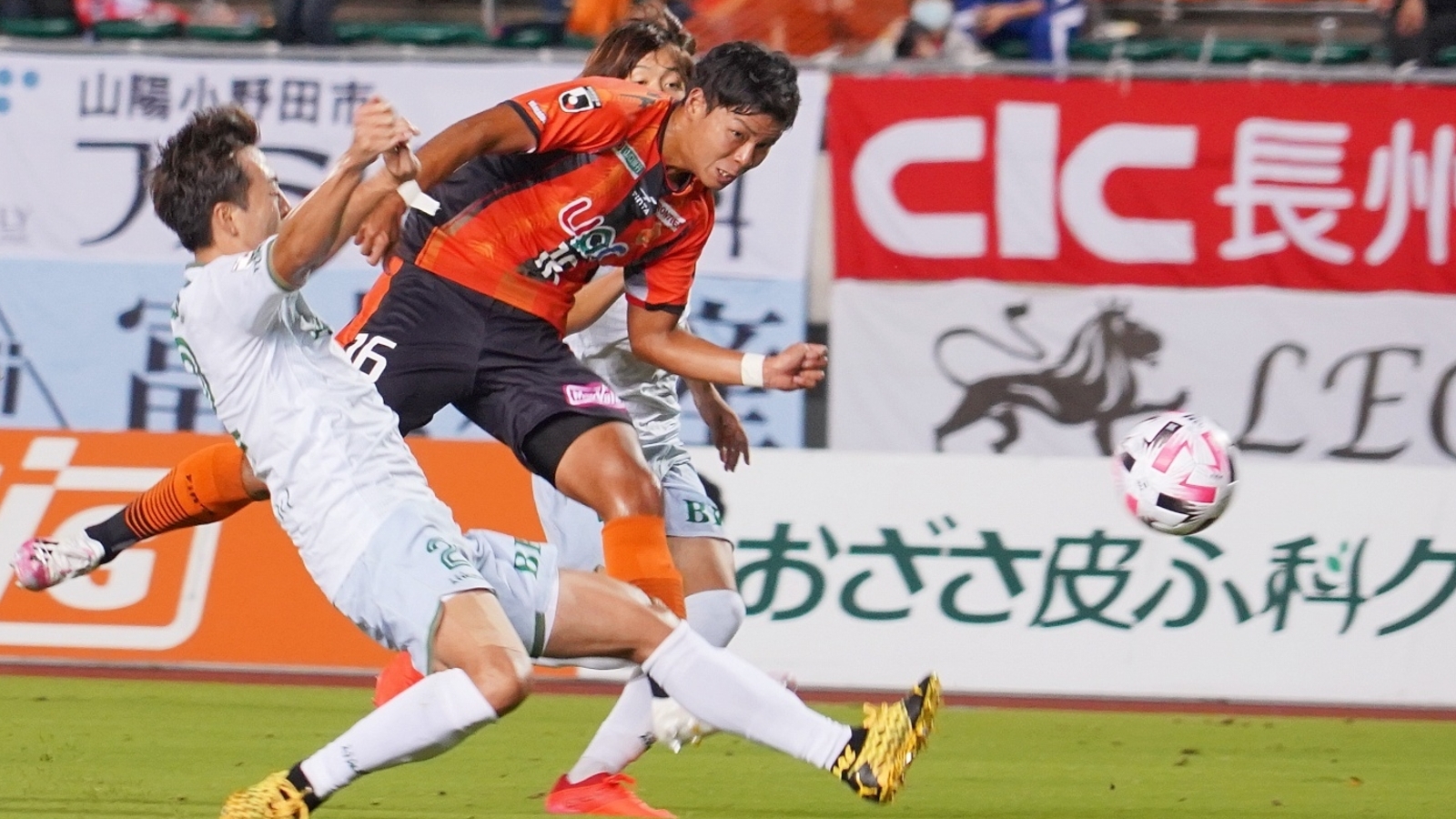 ８試合ぶりの勝利 浮田健誠 上昇気流に乗る豪快２発 レノファ山口 上田真之介 個人 Yahoo ニュース