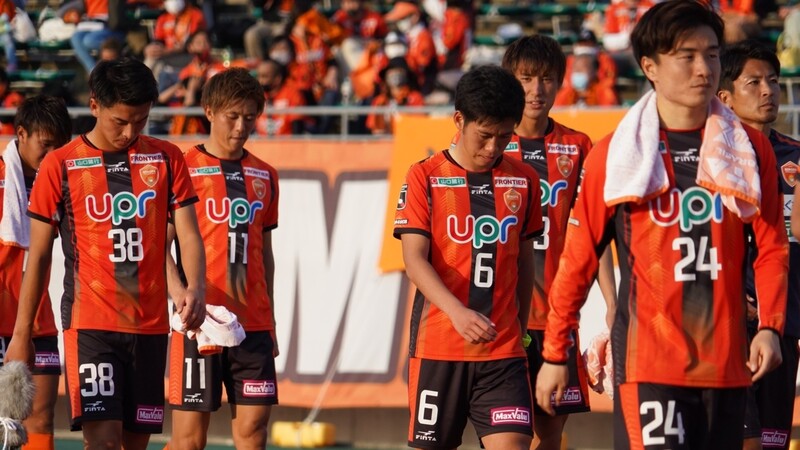 2位福岡に惜敗 3戦連続無得点 クロスの好機生かせず レノファ山口 上田真之介 個人 Yahoo ニュース 2位福岡に惜敗 3戦連続無得点 クロスの好機生かせず レノファ山口 上田真之介 個人 Yahoo ニュース